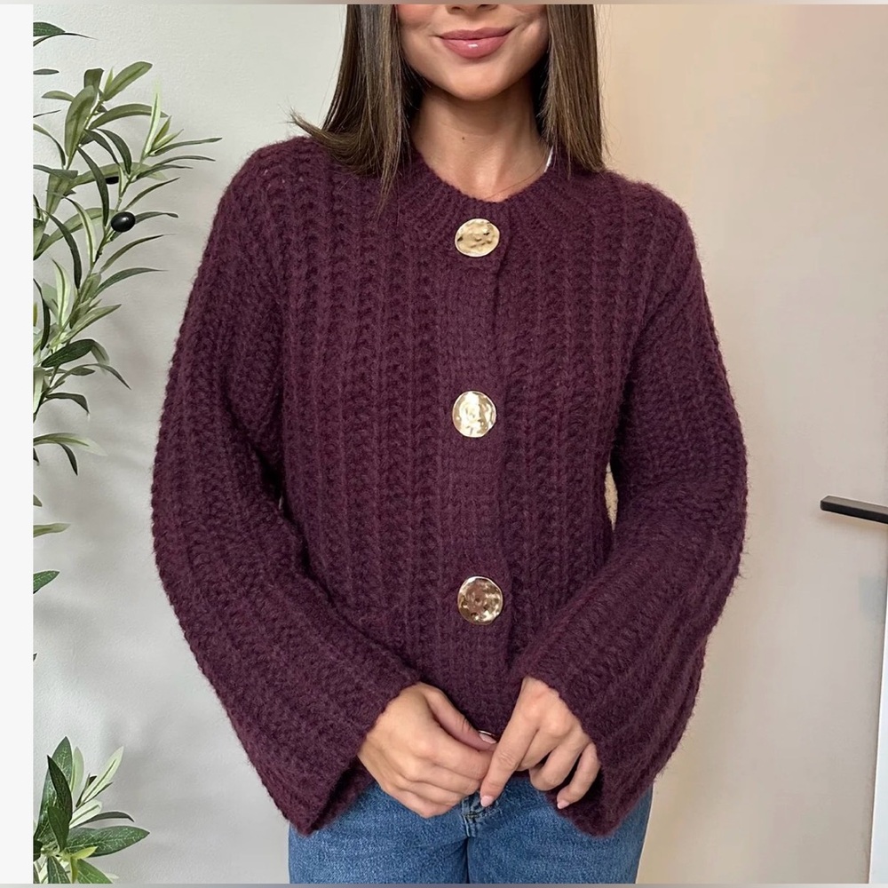 #196 Chunky deep purple/wine sweater cardigan